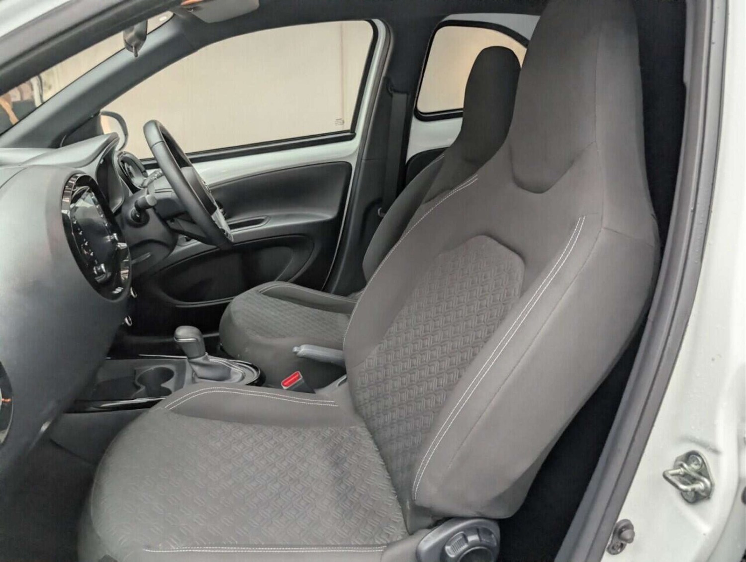 Used Toyota Aygo X 2023 for sale - 77713446: Photo 26