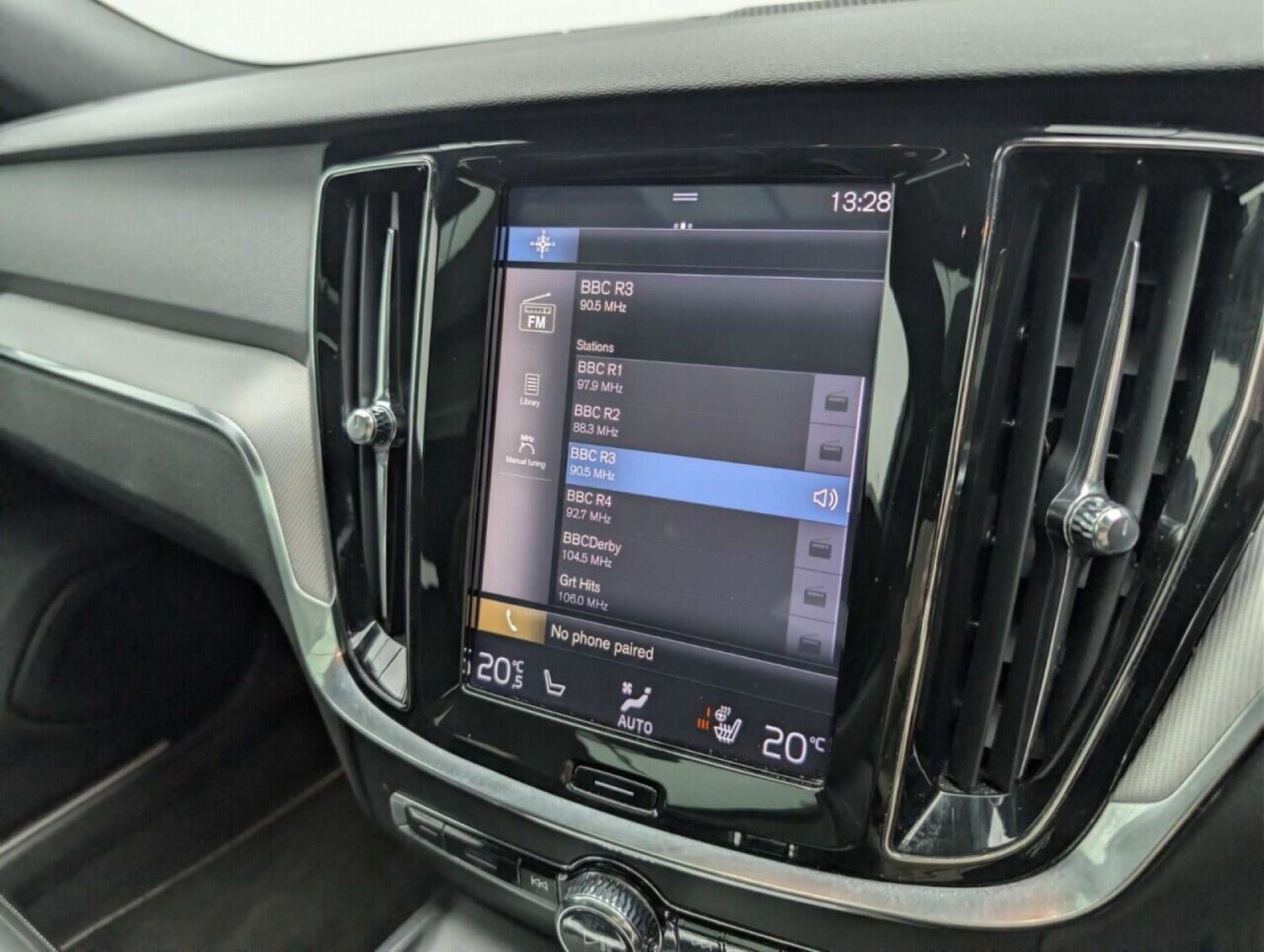 Used Volvo V60 2019 for sale - 77713747: Photo 14