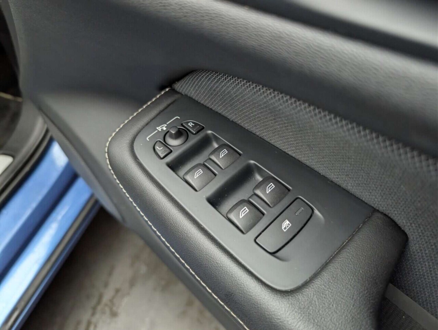 Used Volvo V60 2019 for sale - 77713747: Photo 19