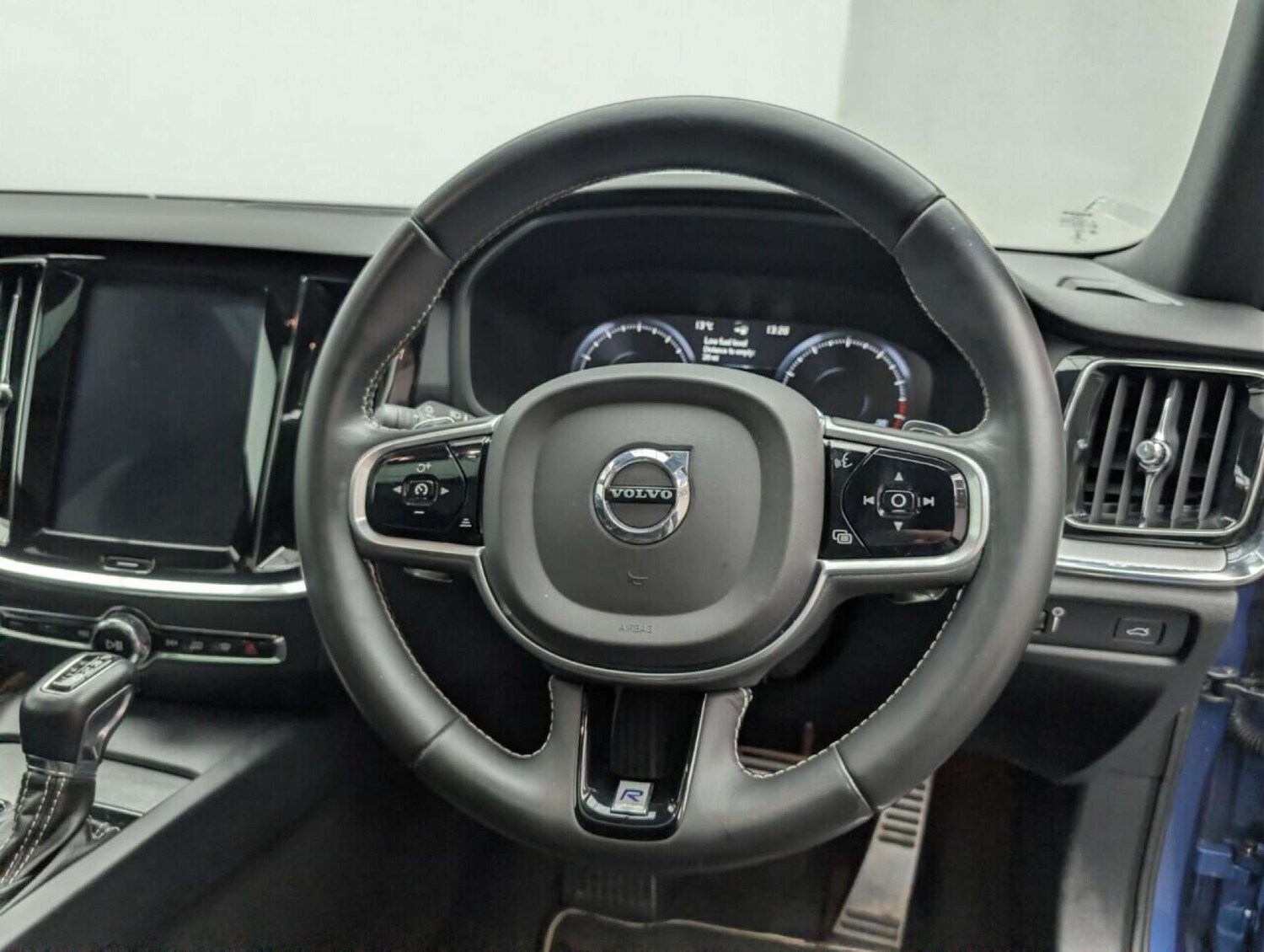 Used Volvo V60 2019 for sale - 77713747: Photo 20