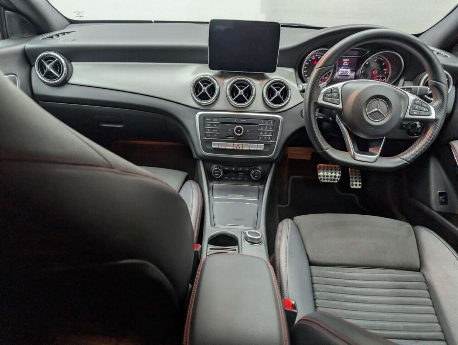 Used Mercedes-Benz CLA 2018 for sale - 77713940: Photo 23