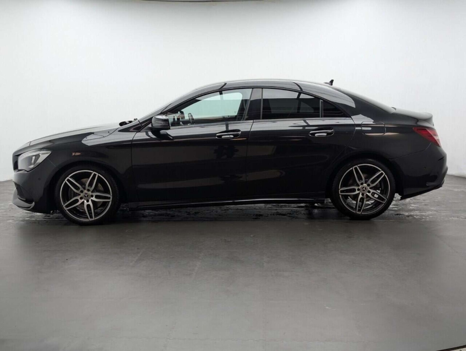 Used Mercedes-Benz CLA 2018 for sale - 77713940: Photo 5