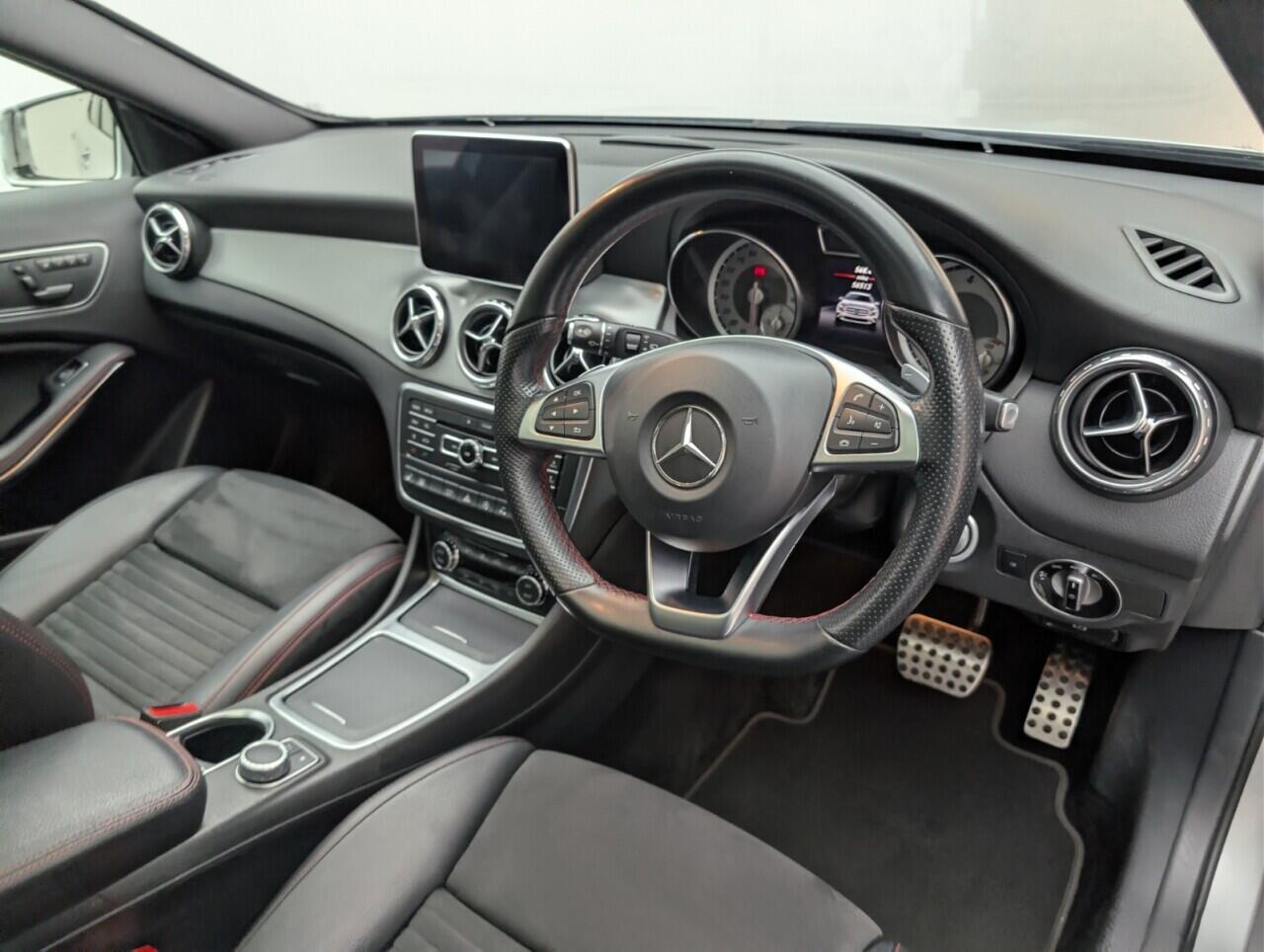 Used Mercedes-Benz GLA 2016 for sale - 76998980: Photo 10