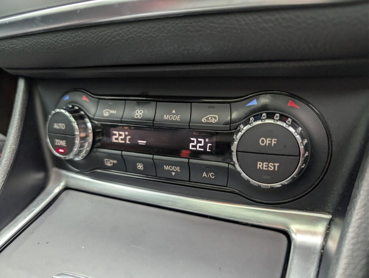 Used Mercedes-Benz GLA 2016 for sale - 76998980: Photo 15