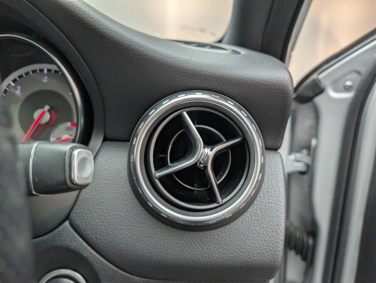 Used Mercedes-Benz GLA 2016 for sale - 76998980: Photo 20