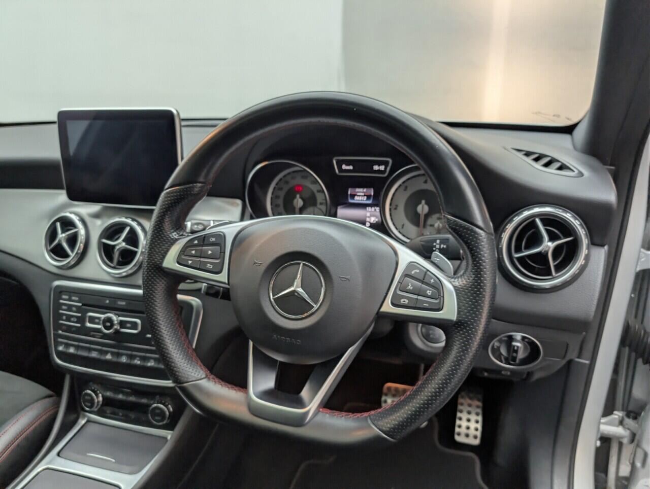 Used Mercedes-Benz GLA 2016 for sale - 76998980: Photo 24