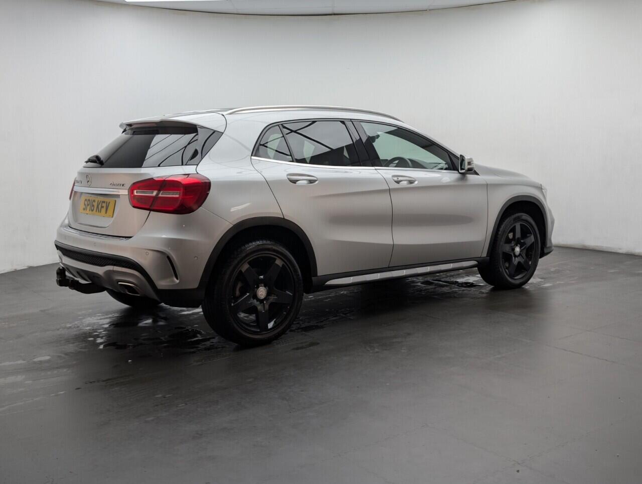 Used Mercedes-Benz GLA 2016 for sale - 76998980: Photo 7