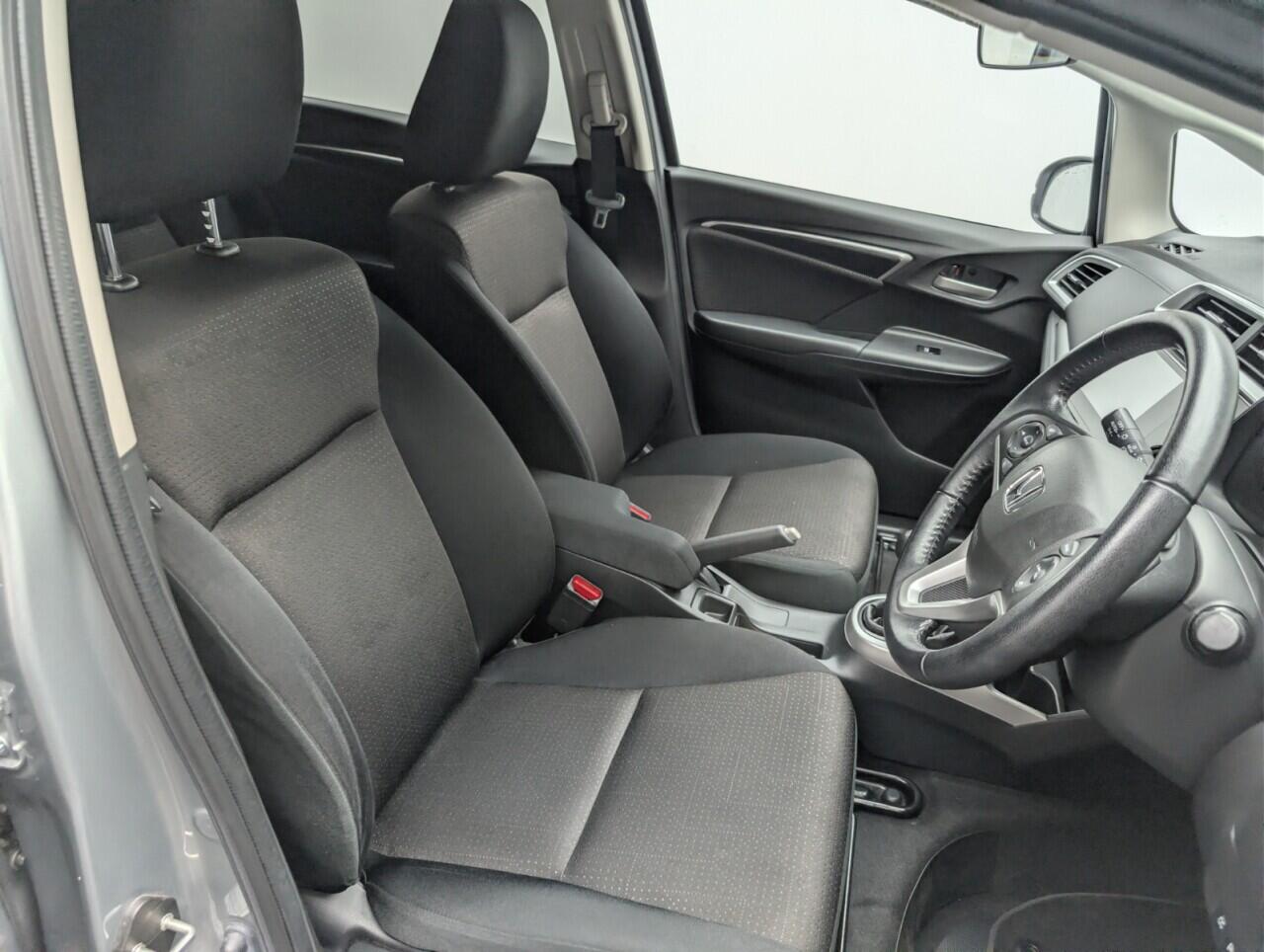 Used Honda Jazz for sale - 77683572: Photo 12