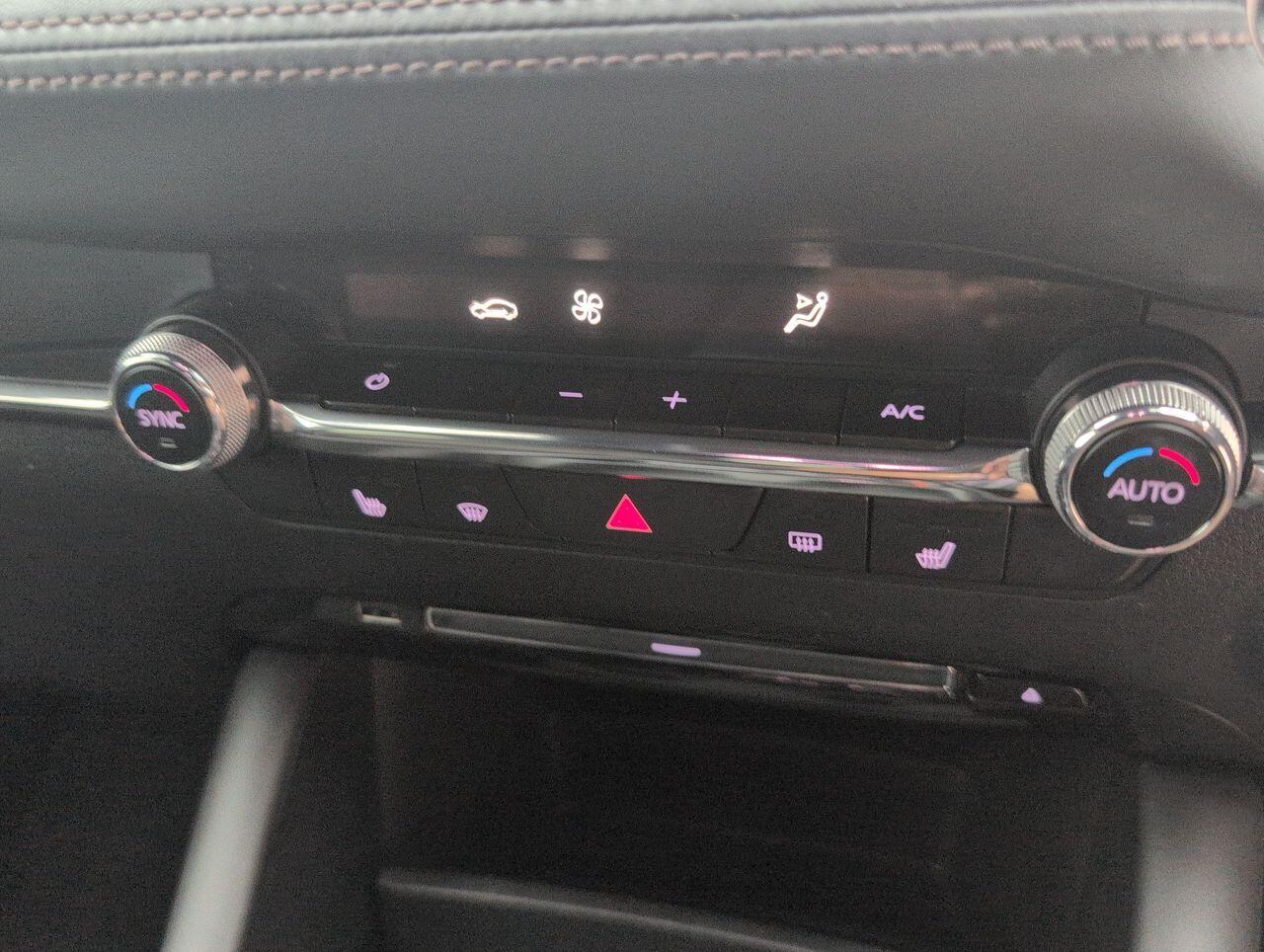 Used Mazda Mazda3 2021 for sale - 76425160: Photo 17