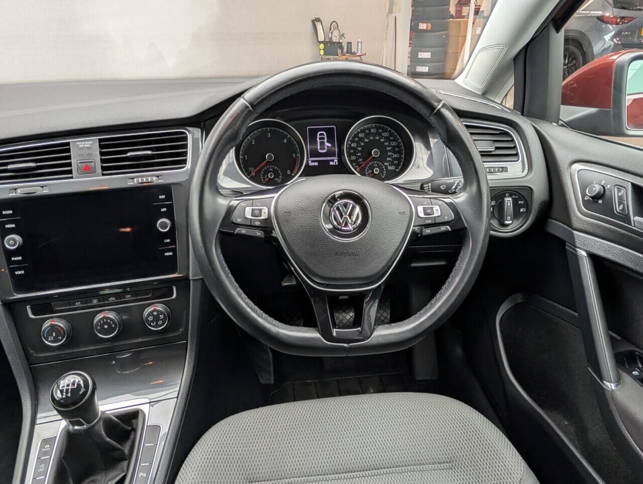 Used Volkswagen Golf 2019 for sale - 76424623: Photo 20