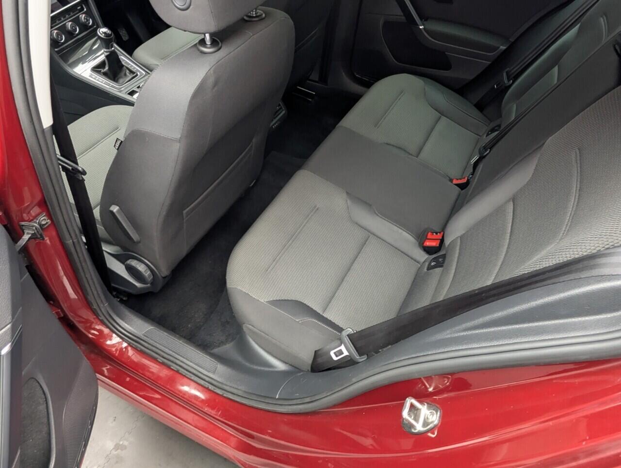 Used Volkswagen Golf 2019 for sale - 76424623: Photo 23