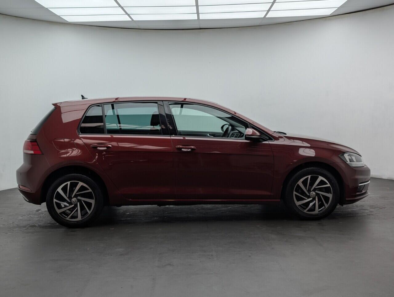 Used Volkswagen Golf 2019 for sale - 76424623: Photo 7