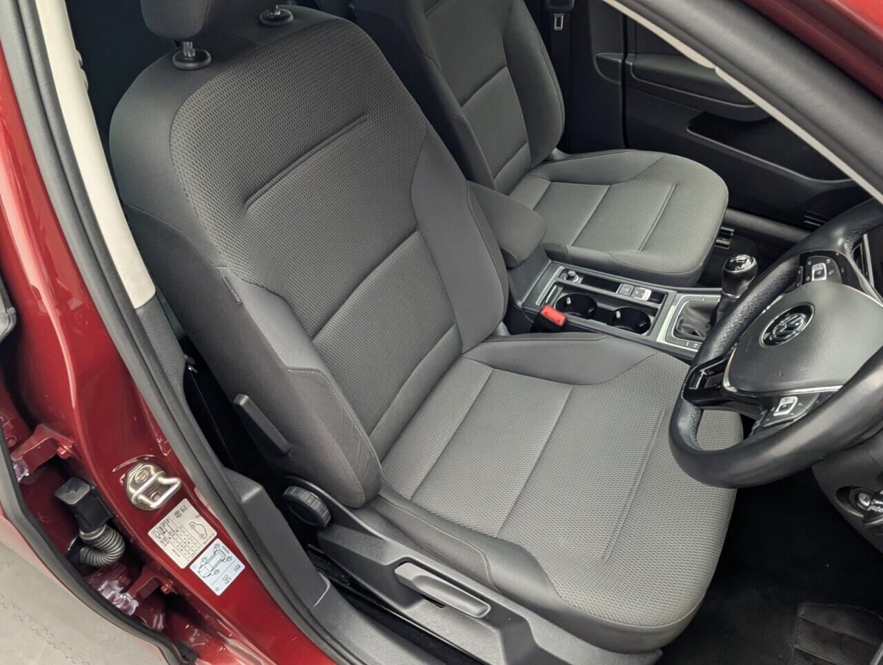 Used Volkswagen Golf 2019 for sale - 76424623: Photo 9