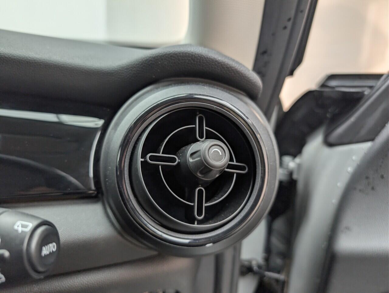 Used MINI Hatch 2022 for sale - 76802115: Photo 19