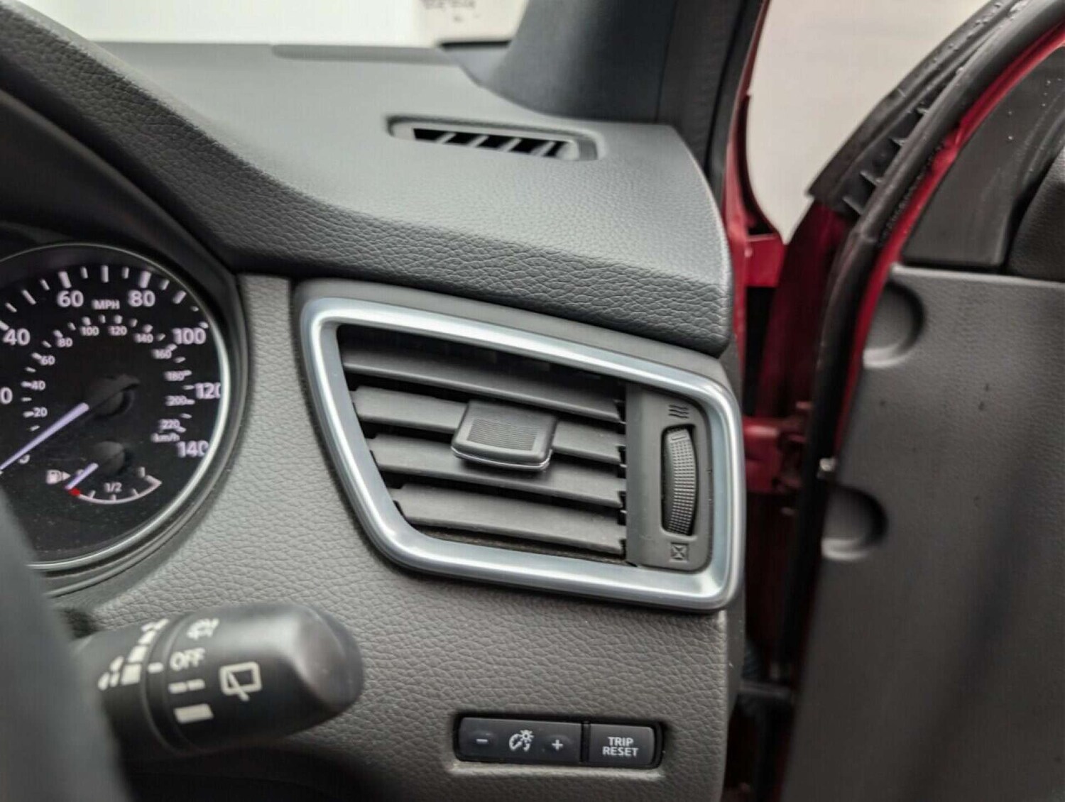 Used Nissan Qashqai 2018 for sale - 77713239: Photo 18