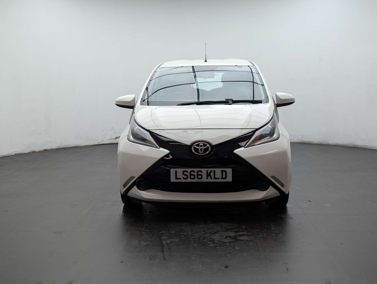 Used Toyota AYGO 2016 for sale - 78106716: Photo 3