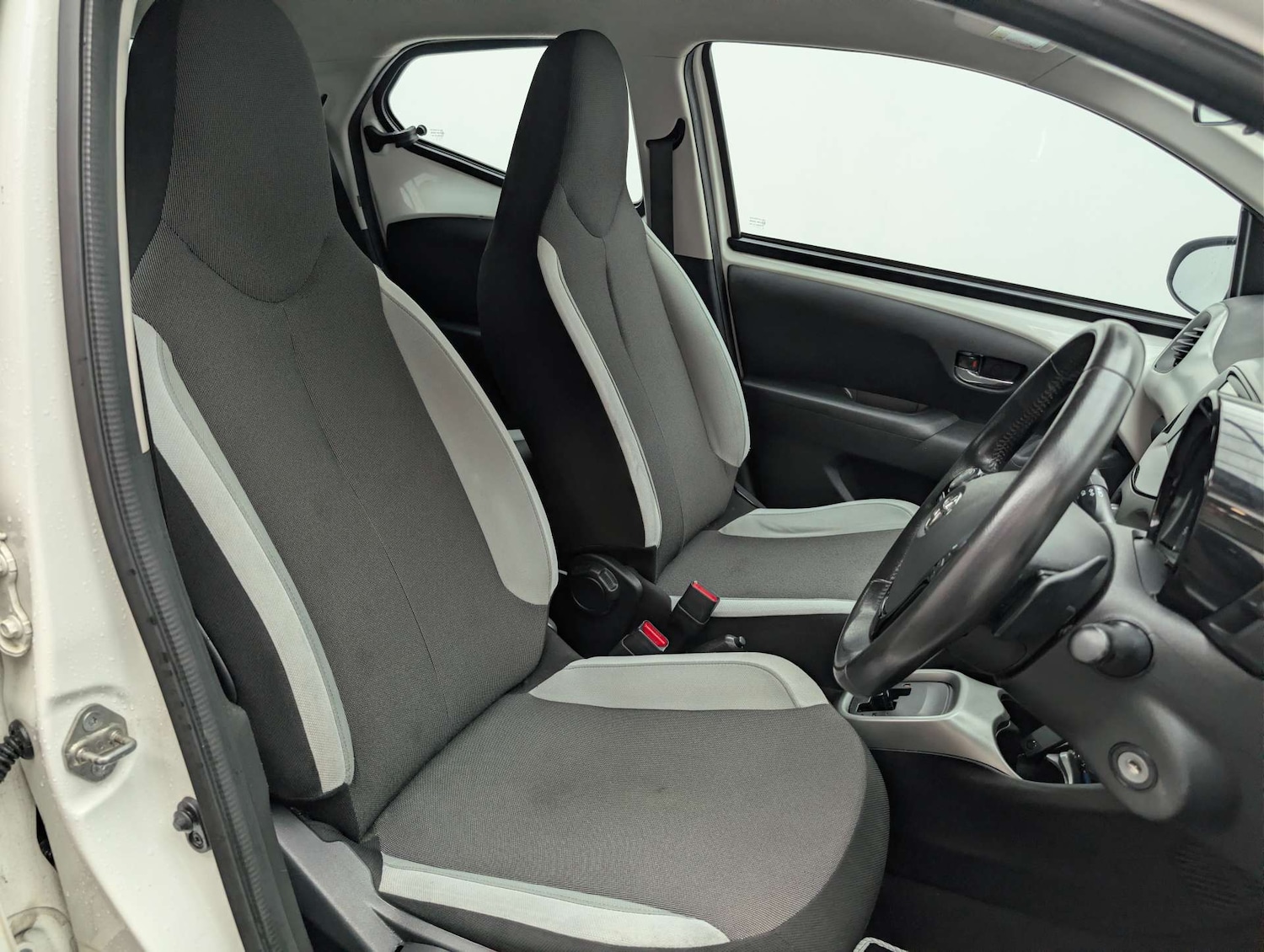 Used Toyota AYGO 2016 for sale - 78106716: Photo 30