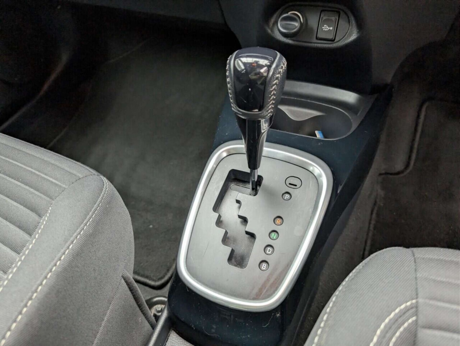 Used Toyota Yaris 2016 for sale - 77903120: Photo 21