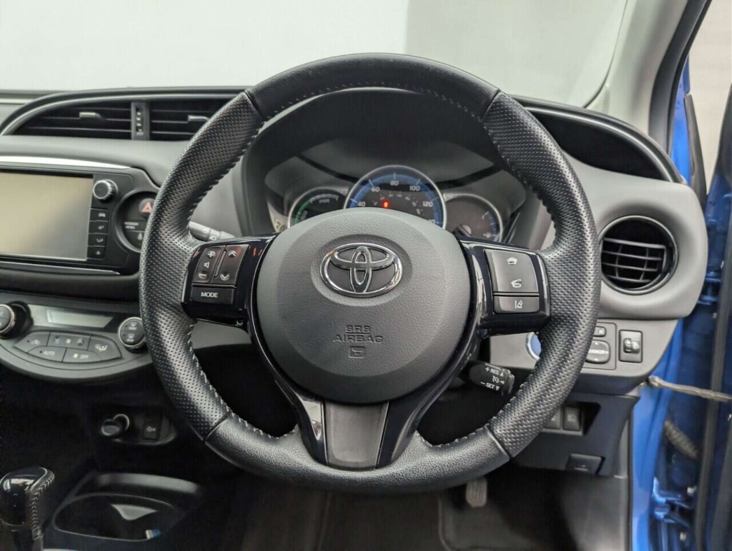 Used Toyota Yaris 2016 for sale - 77903120: Photo 26