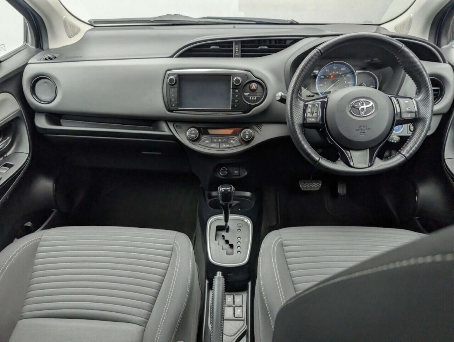 Used Toyota Yaris 2016 for sale - 77903120: Photo 27