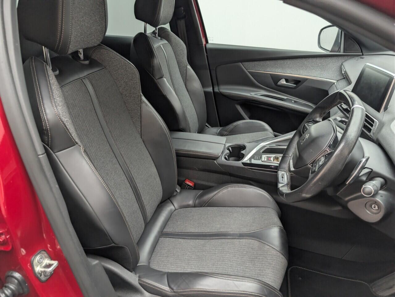 Used Peugeot 3008 2018 for sale - 76422682: Photo 10