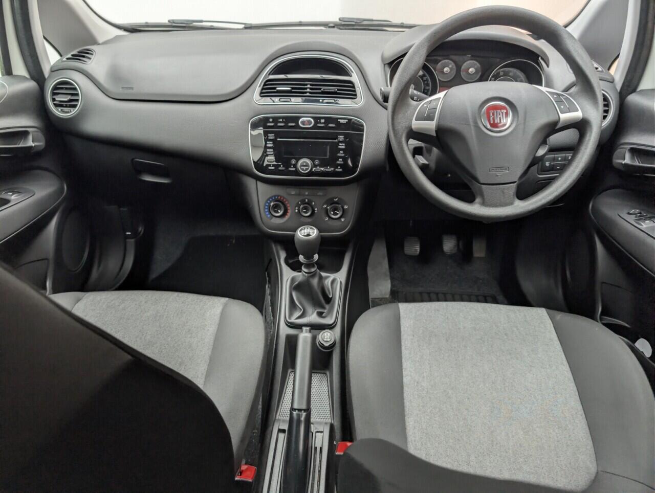 Used Fiat Punto 2017 for sale - 76765942: Photo 22