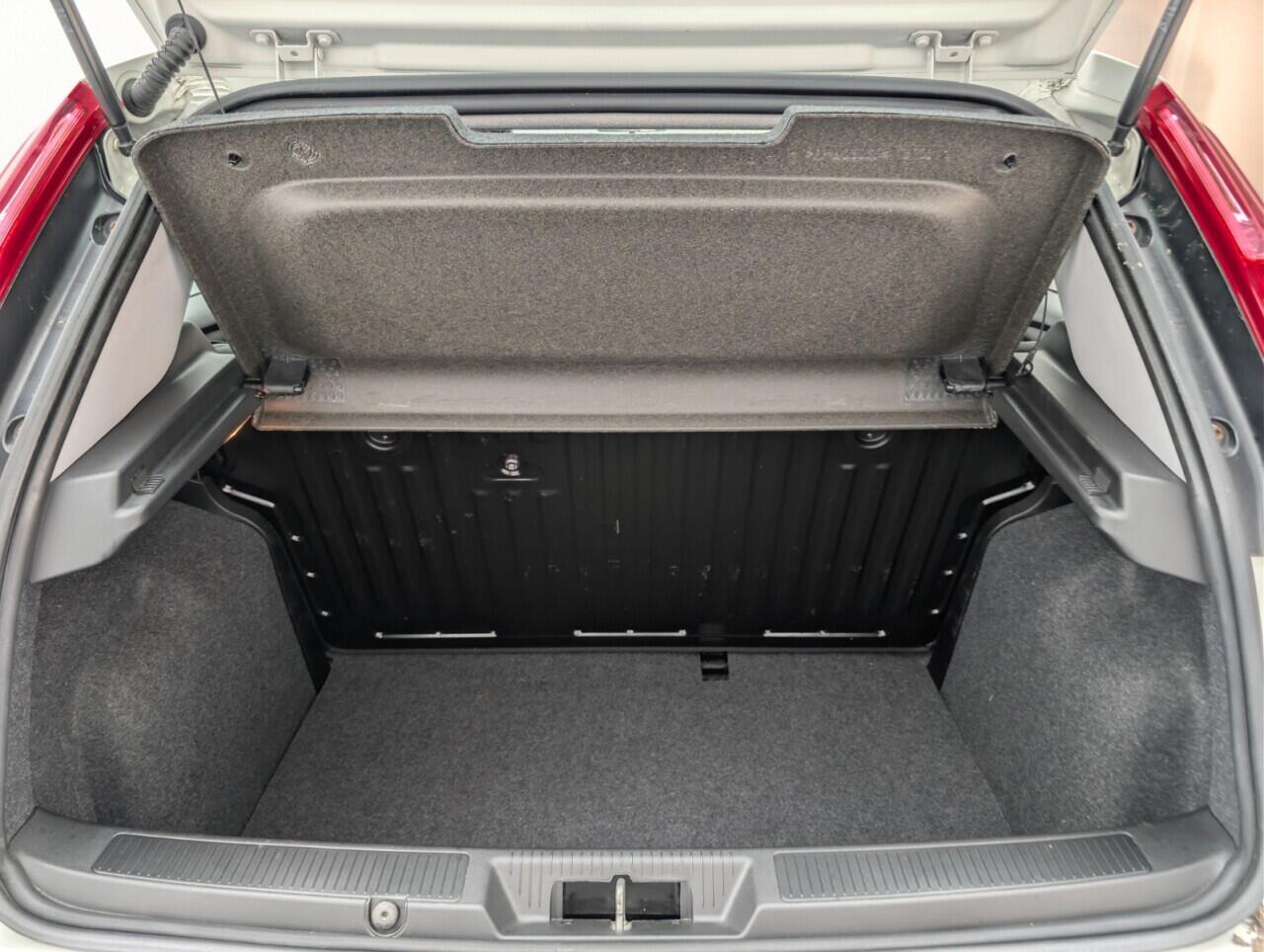 Used Fiat Punto 2017 for sale - 76765942: Photo 24