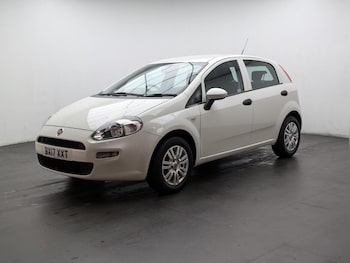 Used Fiat Punto 2017 for sale - 76765942: Photo