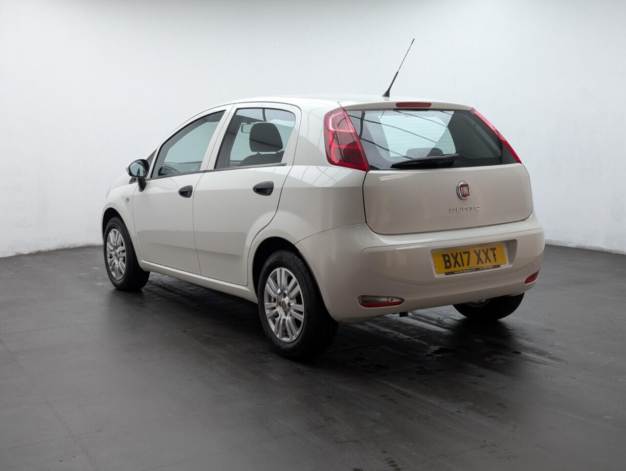 Used Fiat Punto 2017 for sale - 76765942: Photo 6