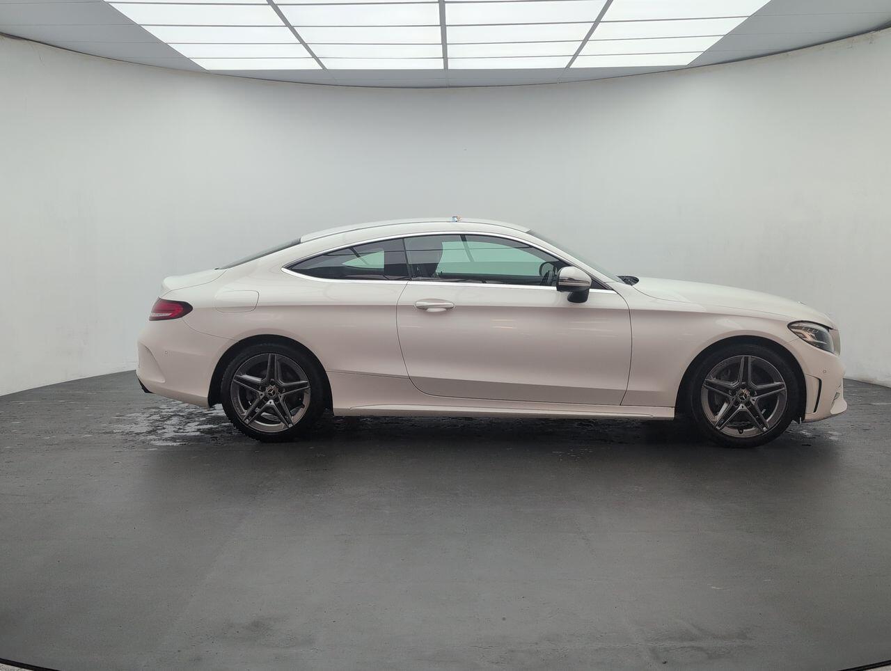 Used Mercedes-Benz C Class 2018 for sale - 76456622: Photo 9