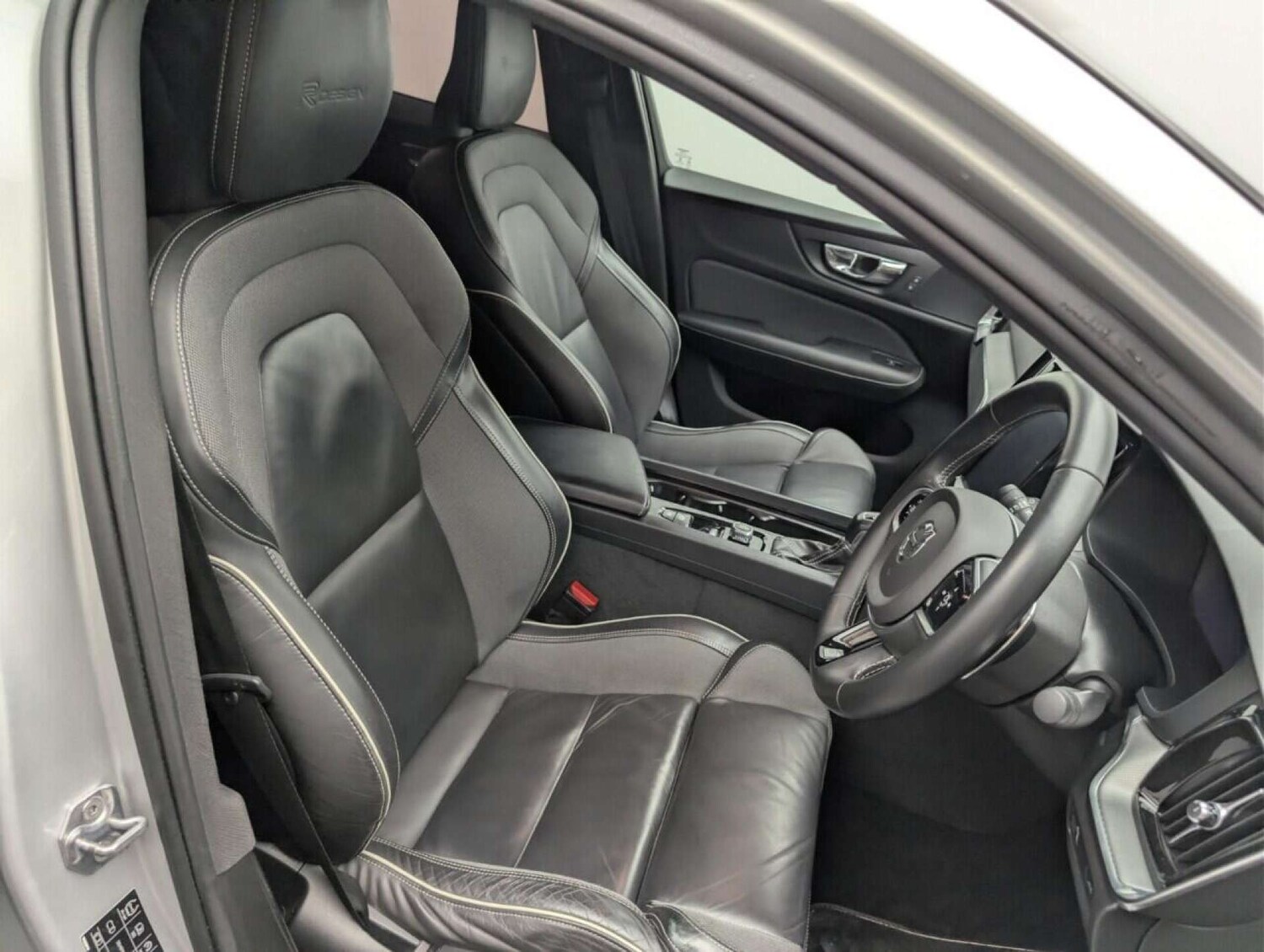 Used Volvo S60 2020 for sale - 77714329: Photo 12