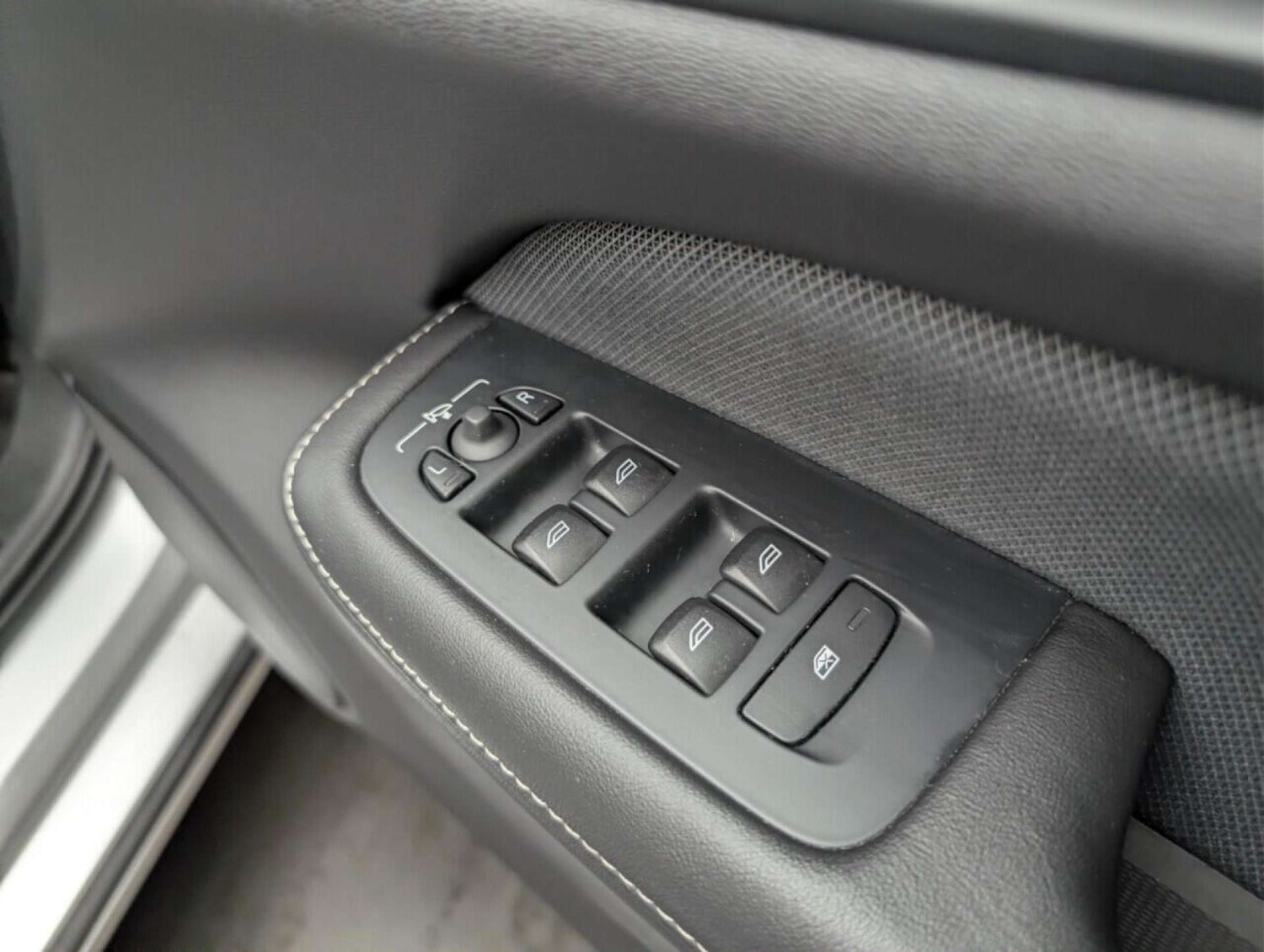 Used Volvo S60 2020 for sale - 77714329: Photo 19