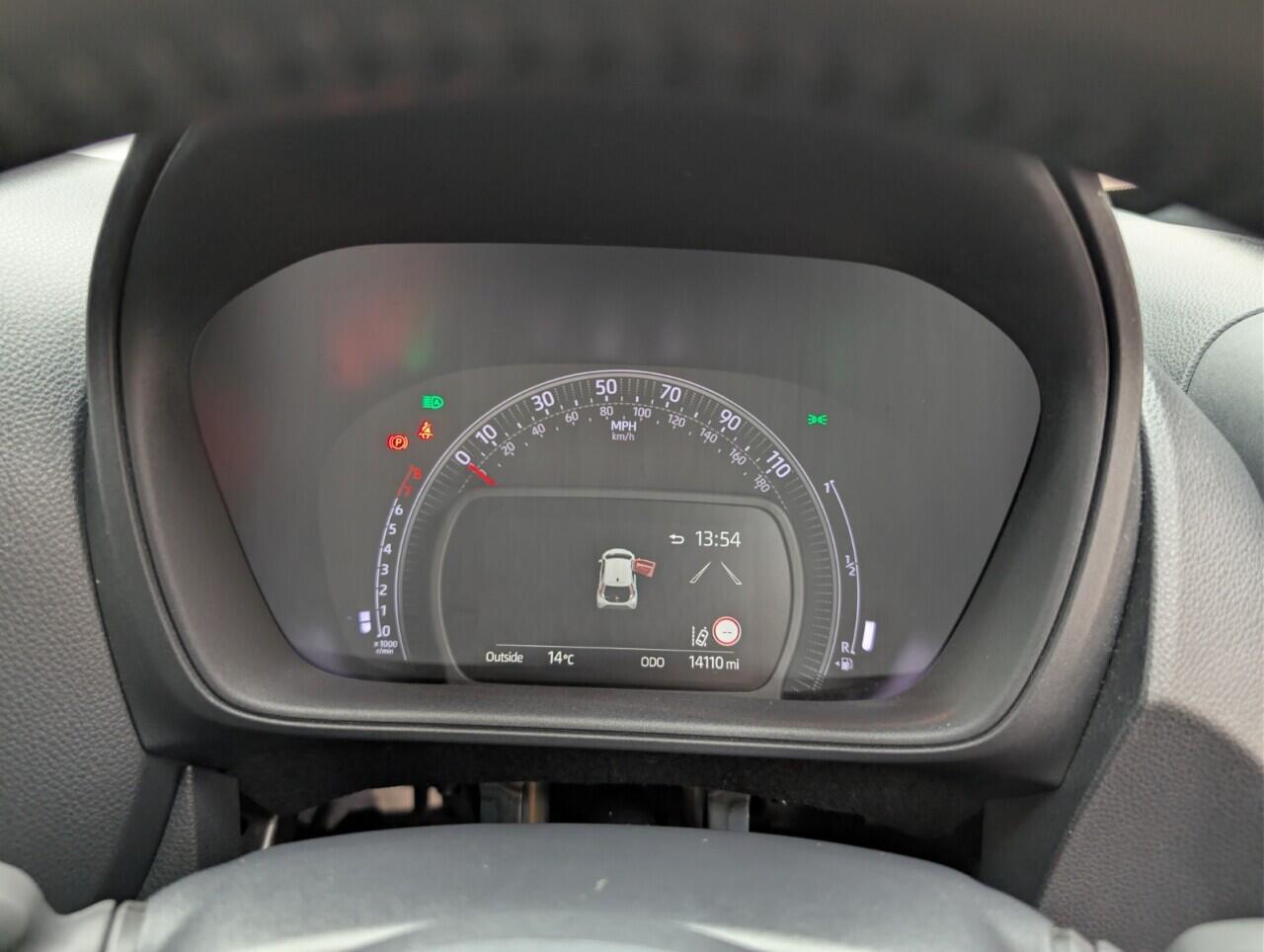 Used Toyota Aygo X 2023 for sale - 76952937: Photo 18