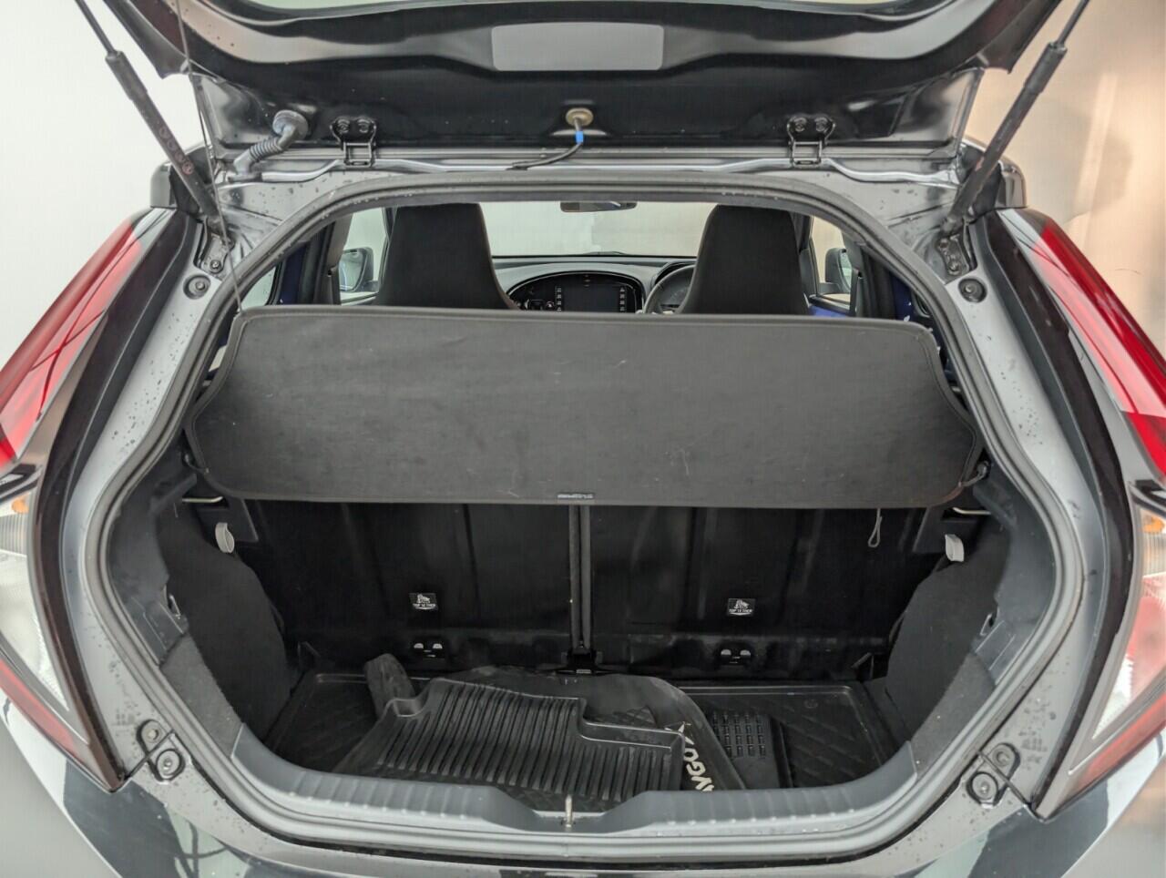 Used Toyota Aygo X 2023 for sale - 76952937: Photo 26