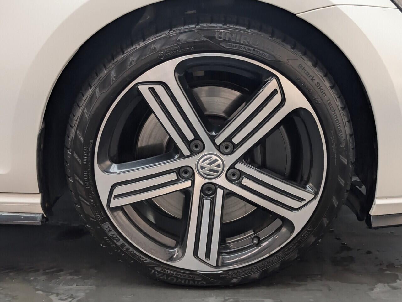 Used Volkswagen Golf 2017 for sale - 76422924: Photo 10