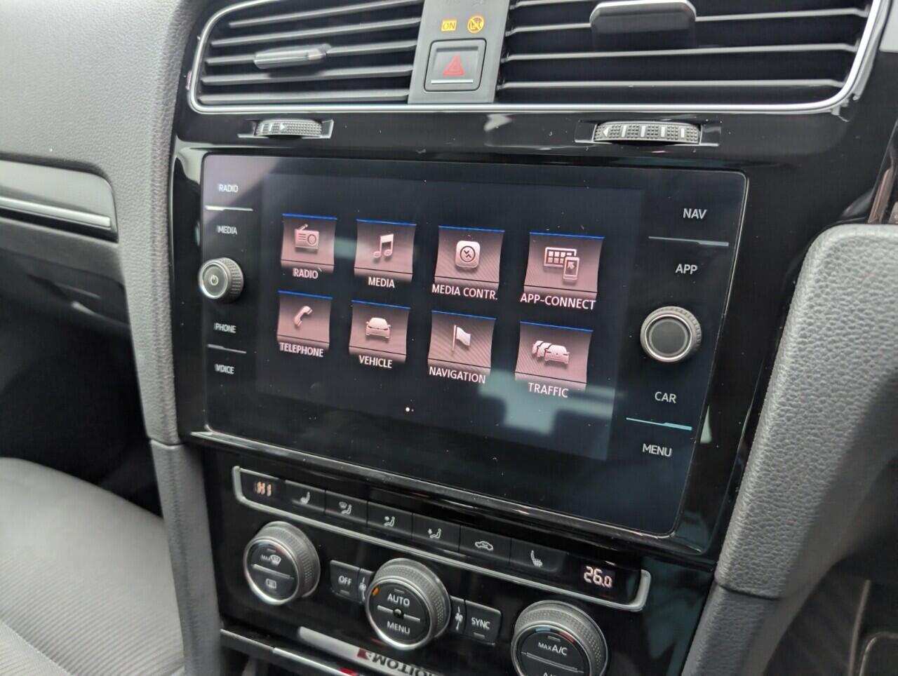 Used Volkswagen Golf 2017 for sale - 76422924: Photo 14