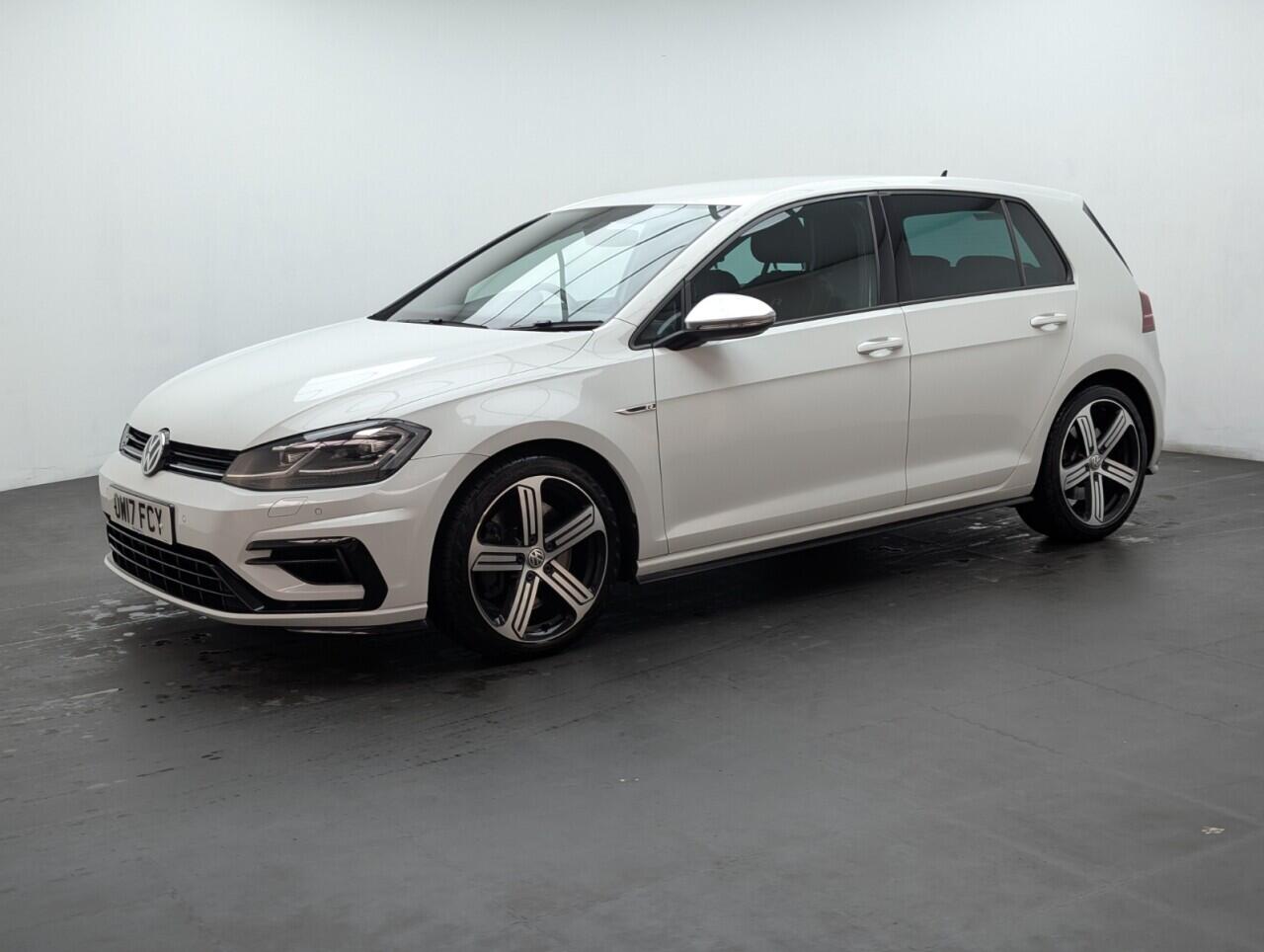 Used Volkswagen Golf 2017 for sale - 76422924: Photo 4