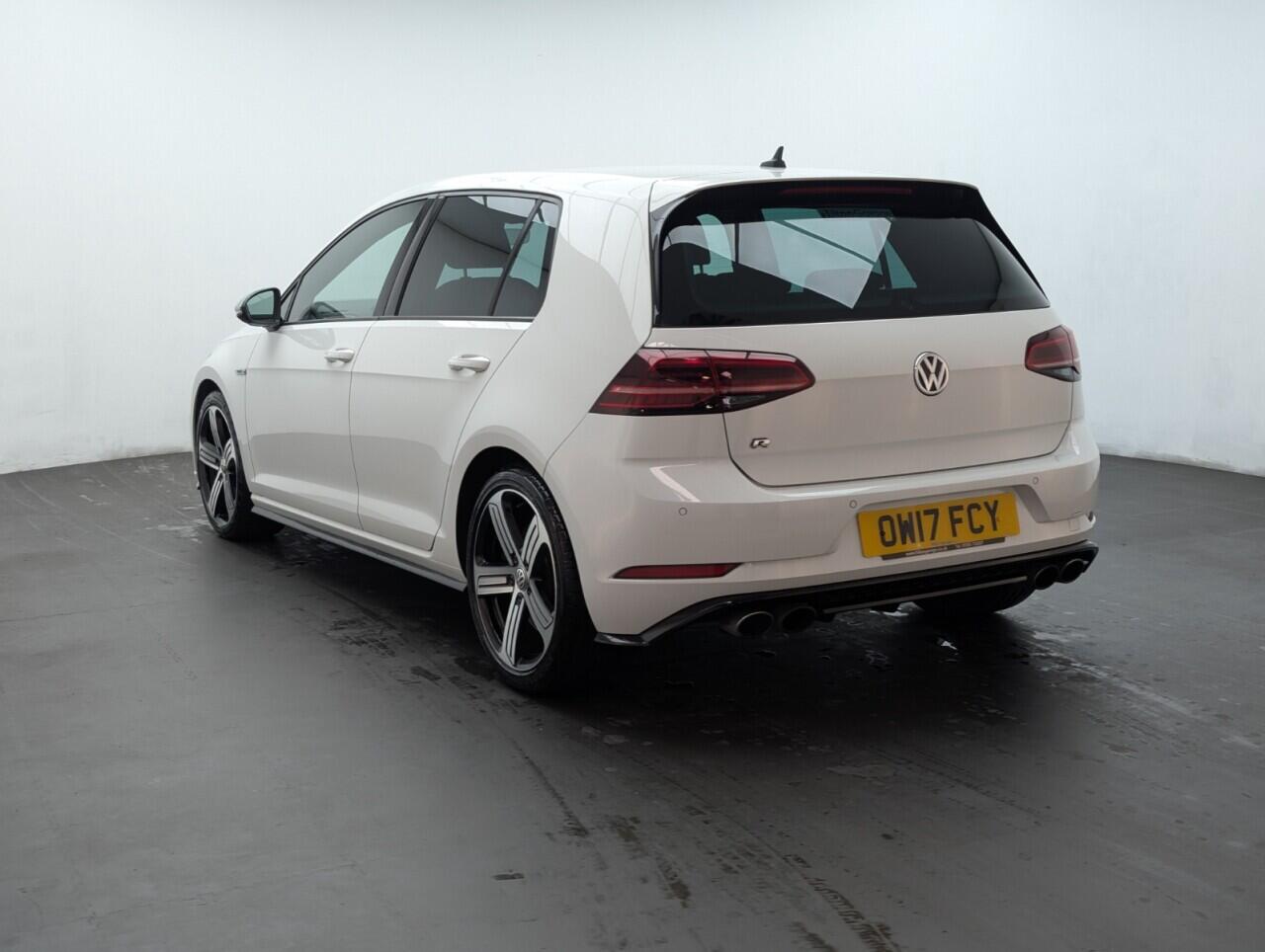 Used Volkswagen Golf 2017 for sale - 76422924: Photo 6