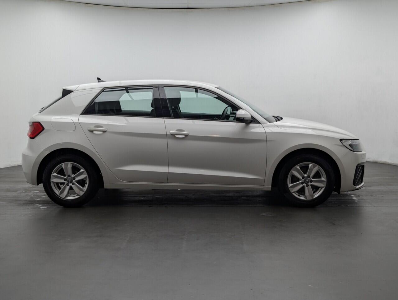 Used Audi A1 for sale - 77598519: Photo 9