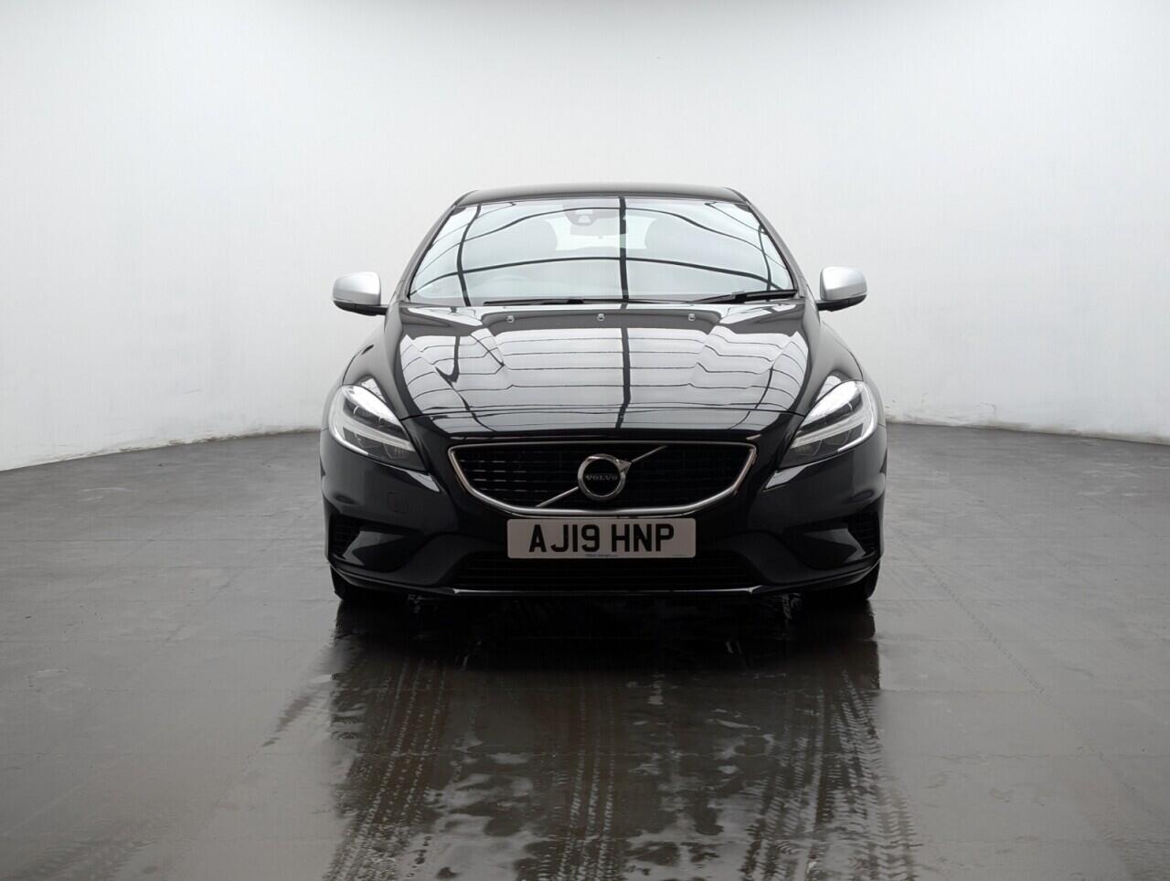 Used Volvo V40 2019 for sale - 77131826: Photo 14