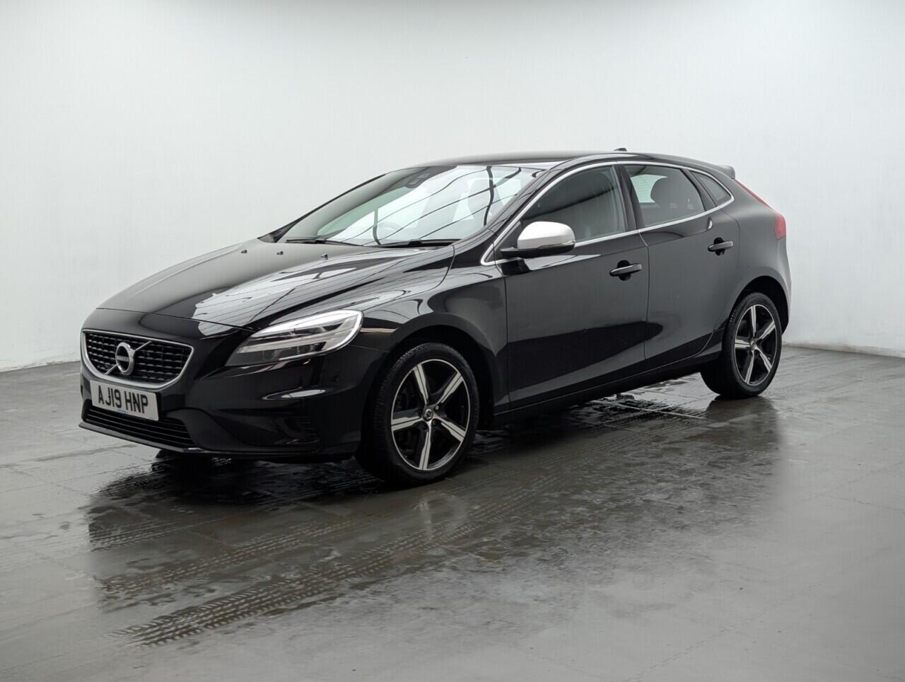 Used Volvo V40 2019 for sale - 77131826: Photo 15