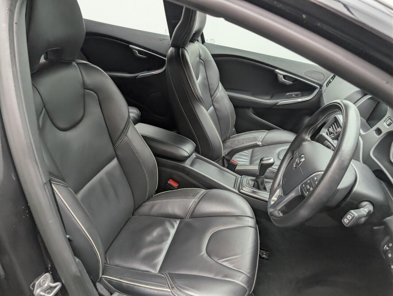 Used Volvo V40 2019 for sale - 77131826: Photo 23