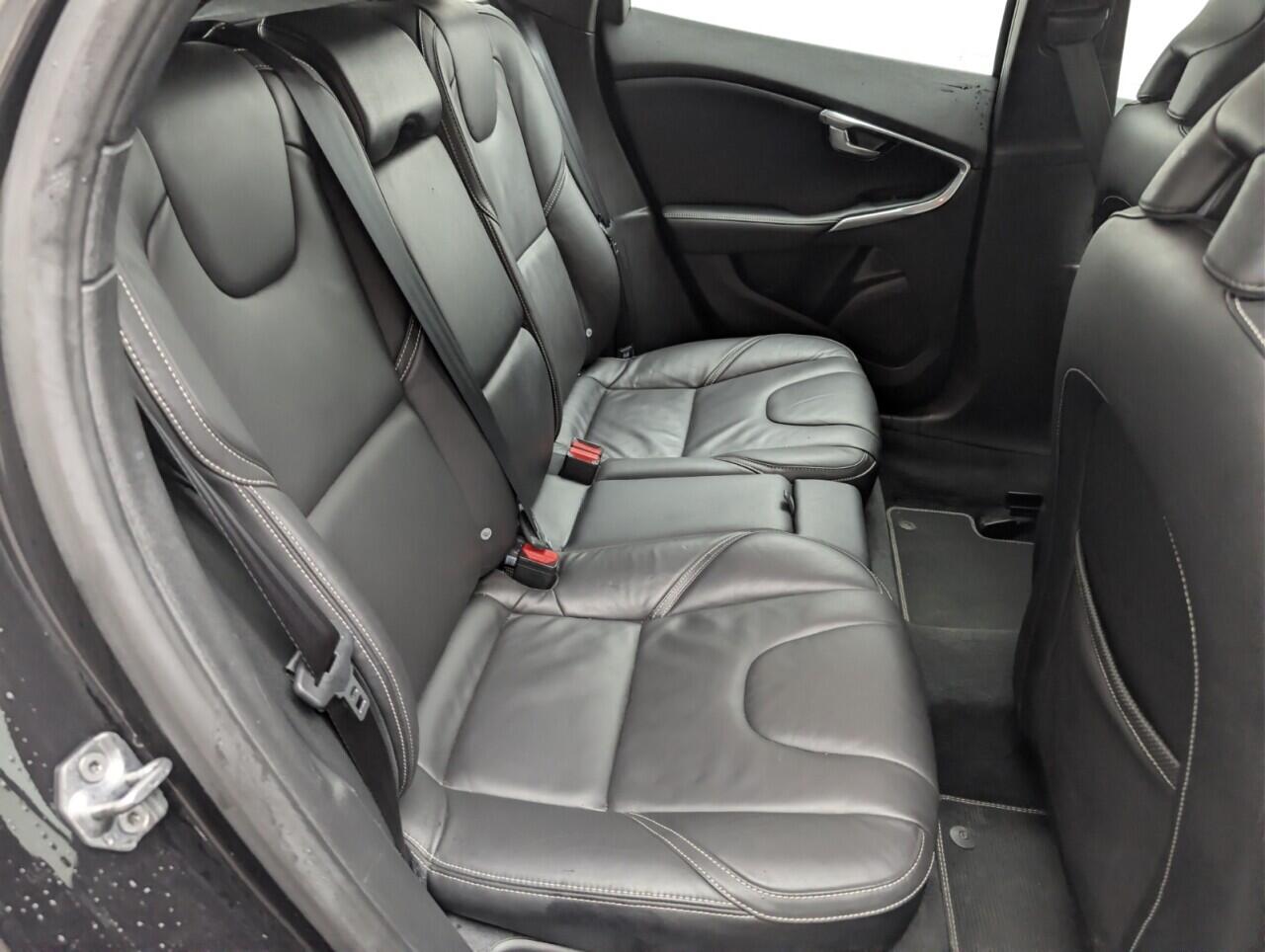 Used Volvo V40 2019 for sale - 77131826: Photo 35