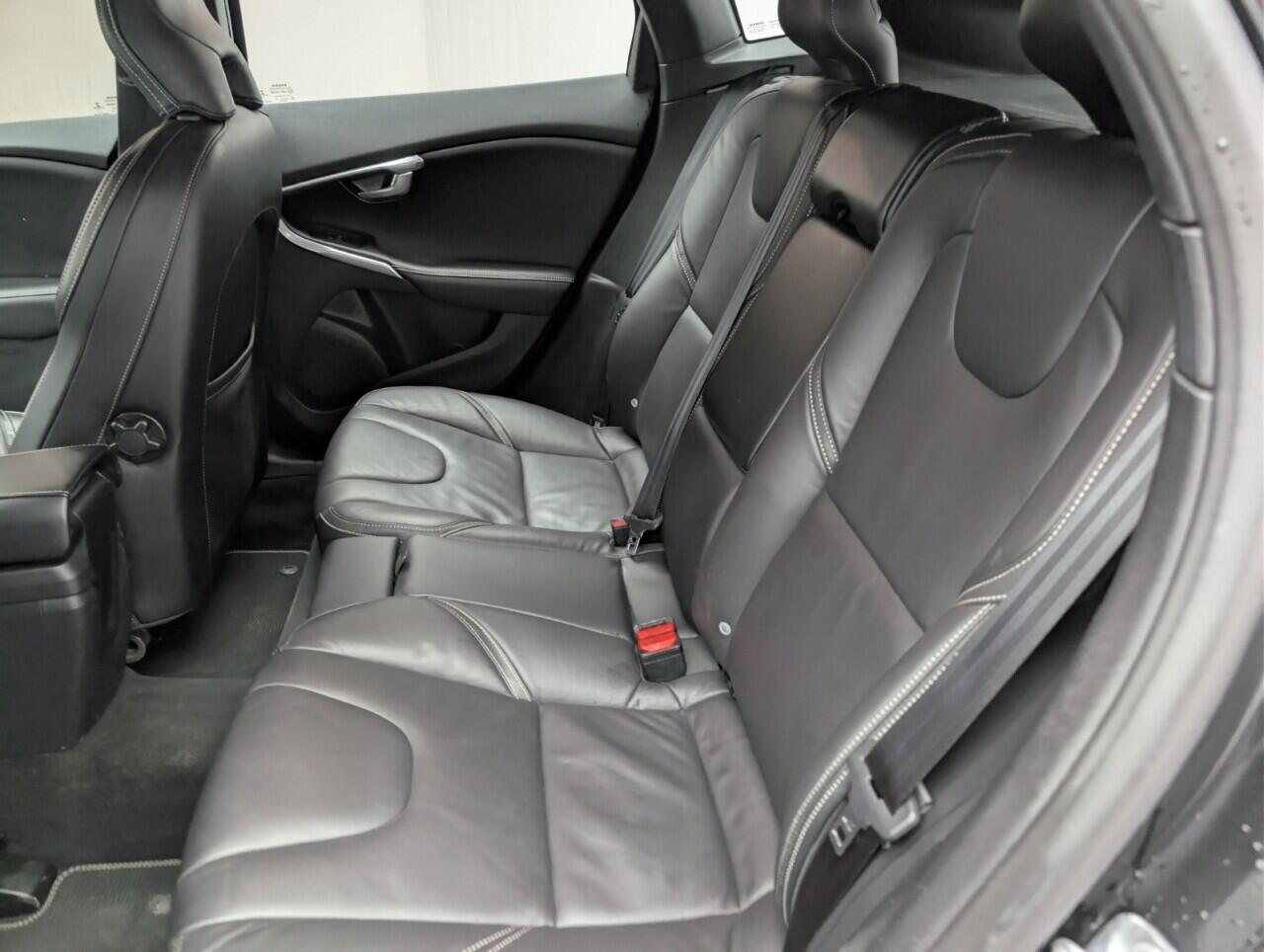 Used Volvo V40 2019 for sale - 77131826: Photo 37