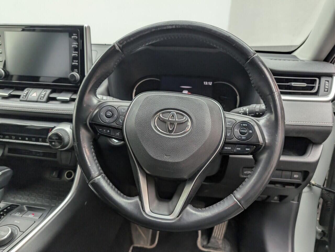 Used Toyota RAV4 2020 for sale - 76701384: Photo 24