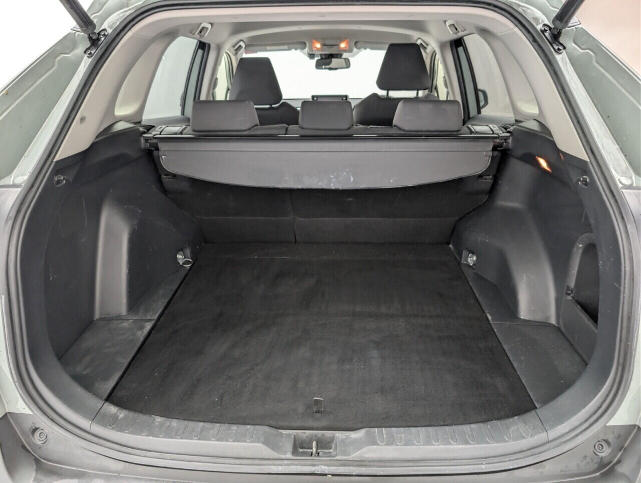 Used Toyota RAV4 2020 for sale - 76701384: Photo 27