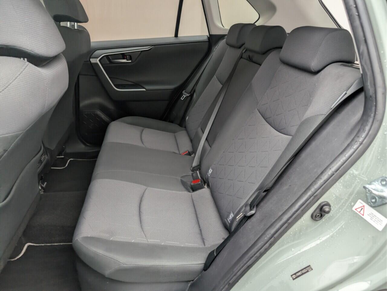 Used Toyota RAV4 2020 for sale - 76701384: Photo 28