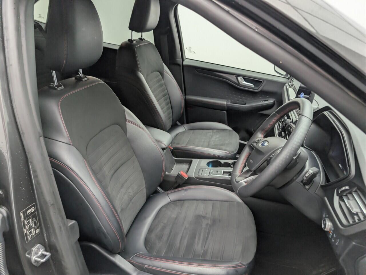 Used Ford Kuga 2021 for sale - 77098104: Photo 12