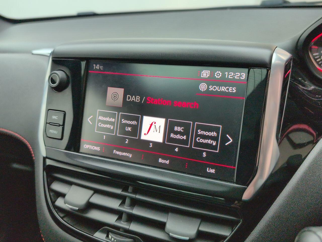 Used Peugeot 208 2018 for sale - 76422495: Photo 13