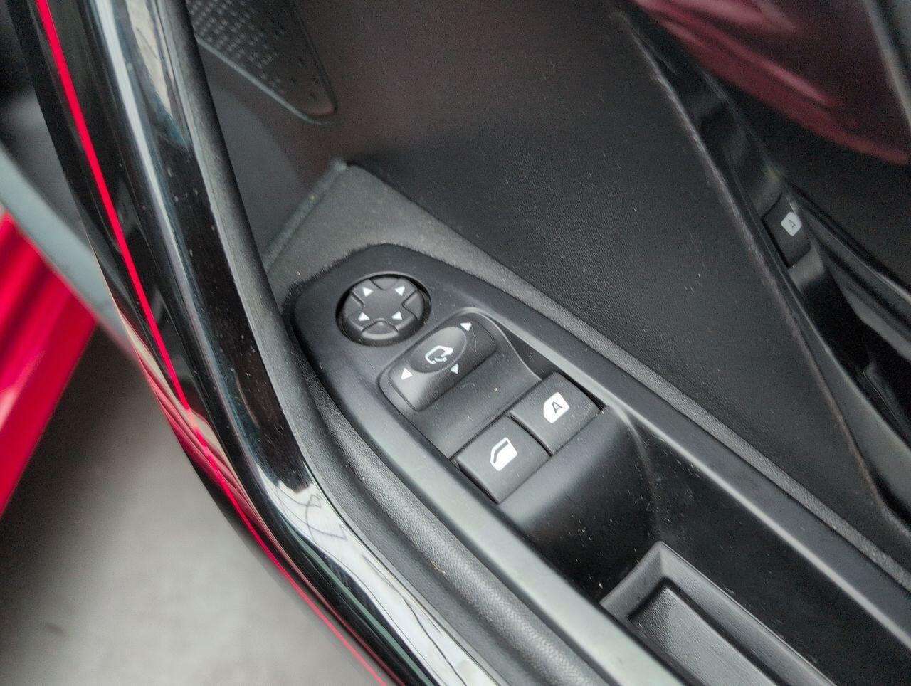 Used Peugeot 208 2018 for sale - 76422495: Photo 21